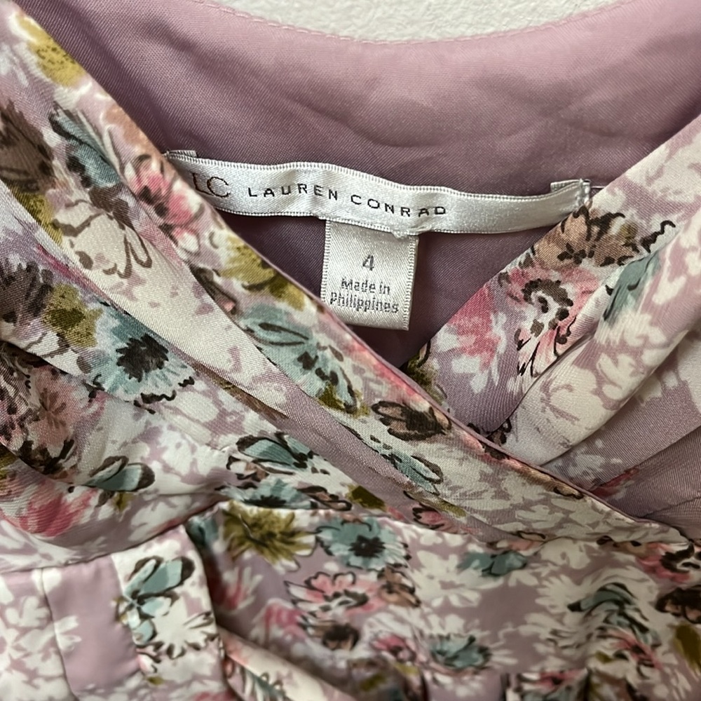 Lauren Conrad floral dress - Picture 2 of 3